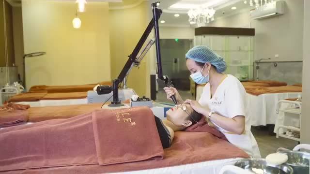 CÙNG XEM QUÁ TRÌNH ĐIỀU TRỊ NÁM BẰNG CÔNG NGHỆ LASER DIAMOND SQUARE