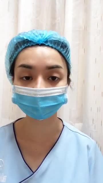 Nâng ngực chảy xệ là như thế nào