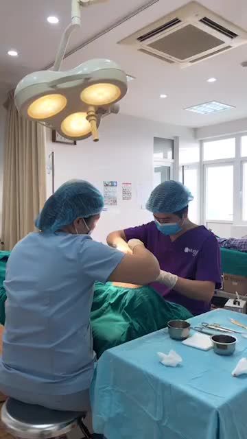 Ca mũi thứ 3 trong ngày hôm nay là 1 ca nâng mũi Sline.