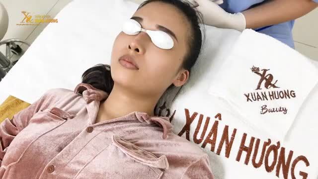 MÔI THÂM DO THỜI SINH VIÊN SỬ DỤNG SON GIẢ, SON KÉM CHẤT LƯỢNG