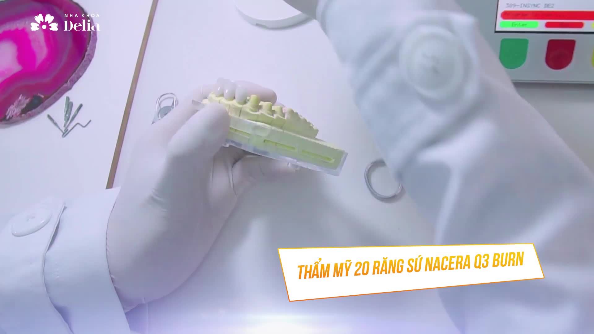 Nhiễm kháng sinh, ố vàng, khấp khểnh, mòm mặt mai KHẮC PHỤC SAU 48 NHỜ THẨM MỸ RĂNG SỨ TIÊU CHUẨN ĐỨC