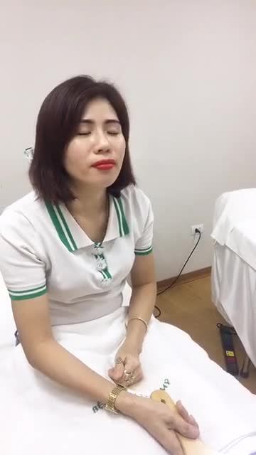Ai nói PHUN MÔI - ĐIÊU KHẮC LÔNG MÀY xong là: Đau - Sưng