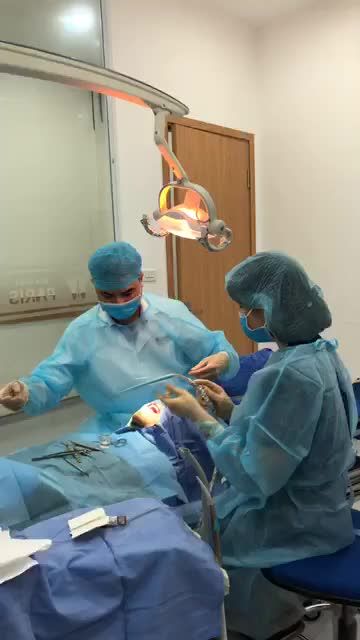 Cắm implant tại chi nhánh 143 Nguyễn Văn Cừ thành phố Vinh