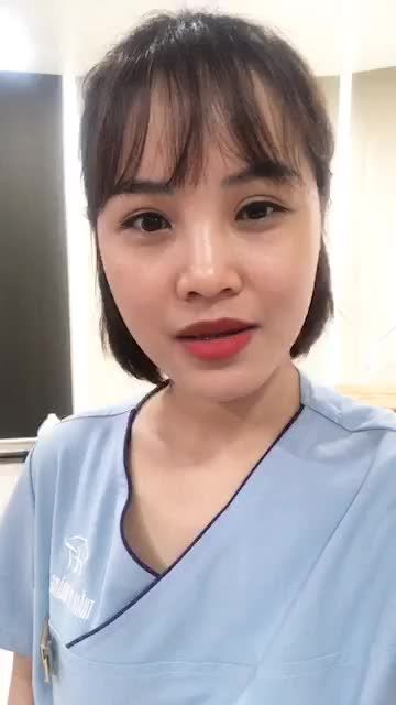 Nám hỗn hợp đã khiến Liên vô cùng mất tự tin, trông già hơn so với tuổi thực.
