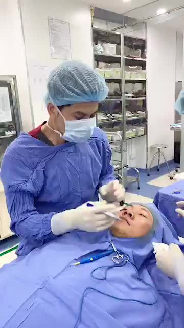 Cận cảnh quá trình đo vẽ - thiết kế - phẫu thuật “Thu nhỏ cánh mũi”