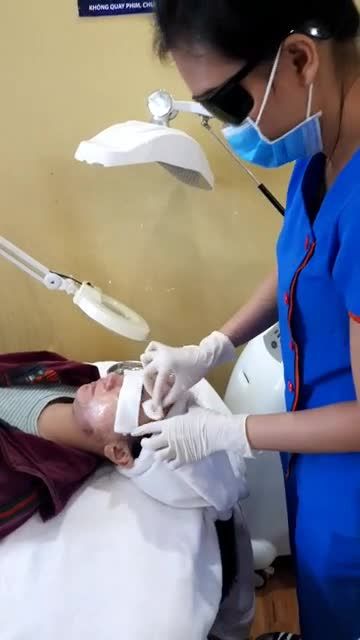 MỤC SỞ THỊ - Quy trình chiếu đèn trị mụn Nano Skin