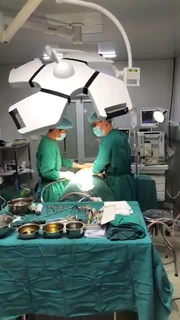 Cuối ngày với 2 ca siêu combo hút mỡ  tạo hình thành bụng khổng lồ của ekip bs đây ạ