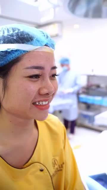 Nâng mũi Demi dáng S-line - đẹp mọi góc nhìn!
