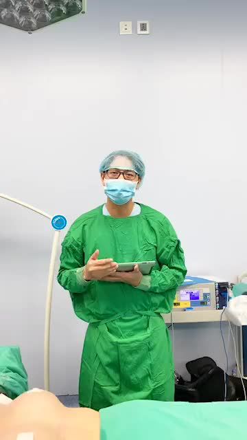 Nâng ngực nội soi