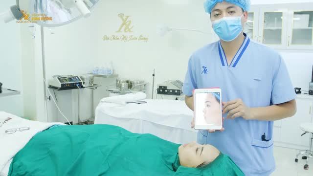 MŨI NGẮN HẾCH "DÌM" HẾT NHAN SẮC