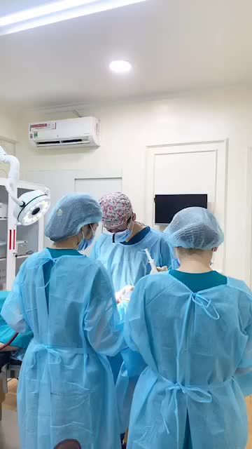 SỬA LẠI MŨI HƯ VỚI NÂNG MŨI CẤU TRÚC SURGIFORM
