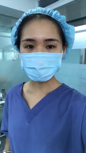 Nâng cấp vòng 1 bằng túi Motiva Nano chip Ergonomix size 335 cc, khách hàng nữ 25 tuổi bị teo tuyến vú sau sinh