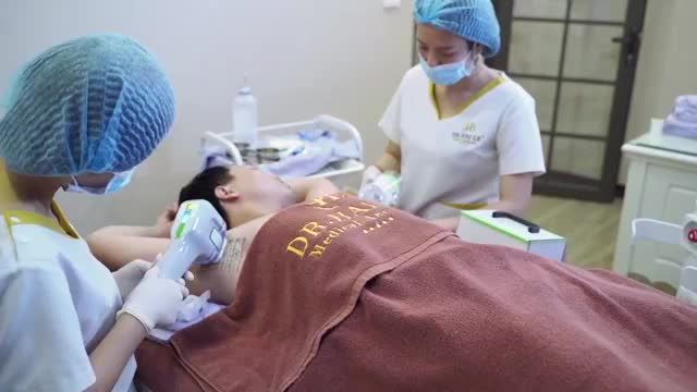 CÙNG XEM QUY TRÌNH ĐIỀU TRỊ CHỨNG TĂNG TIẾT MỒ HÔI NÁCH DOUBLE MIRADRY