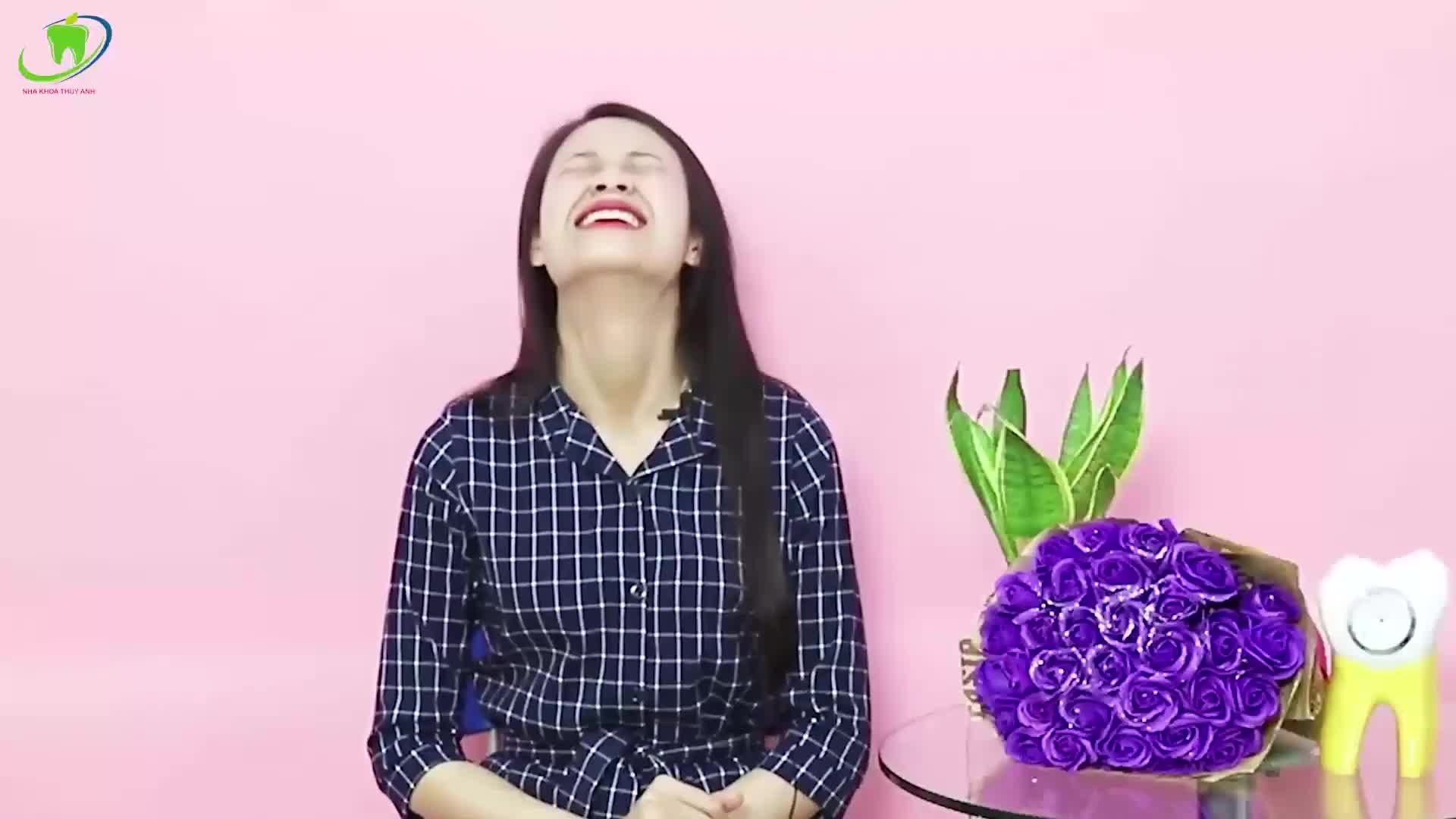 CẢI THIỆN RĂNG THƯA BẰNG PHƯƠNG PHÁP DÁN SỨ VENEER.