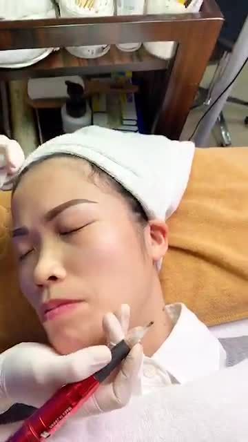 Khuân mặt rạng rỡ sau khi thực hiện phun Lông mày tại Bvtm Kangnam
