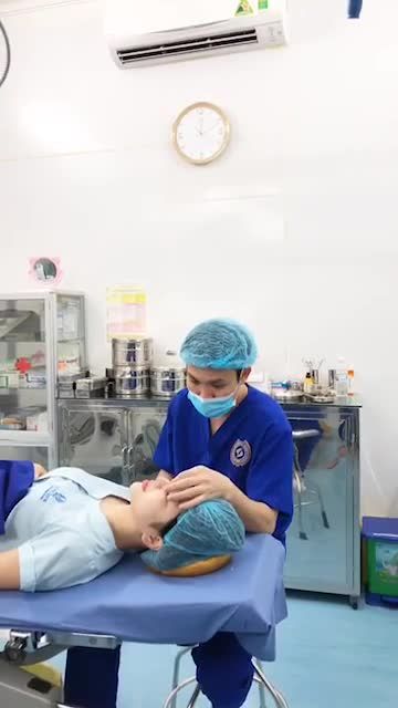 Khách Hàng Mũi Đã Tiêm Filler sau 2 năm Biến chứng Filler để lại