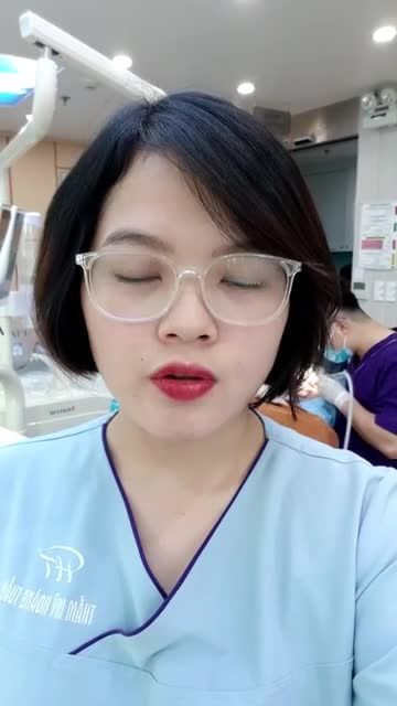 Hóng ca thẩm mỹ 18 răng sứ HTsmile cho khách hàng cũ từng nâng cấp V1 tại Dr Hoàng Tuấn