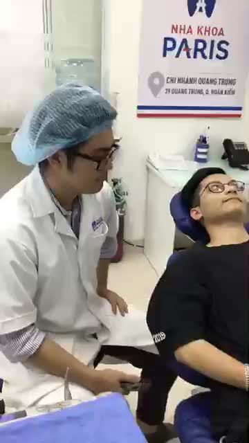 KH bọc chụp 8 răng Lava Plus tại nha khoa Paris Quang Trung.