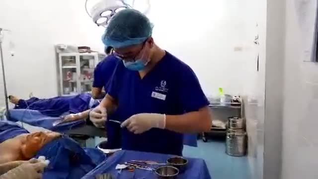 THỰC HIỆN CA SỬA MŨI HỎNG, BIẾN CHỨNG DO TIÊM FILLE.