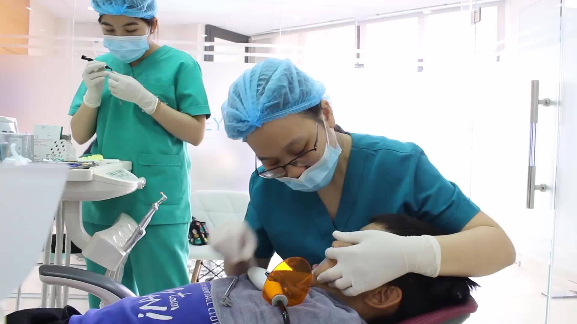 Case gắn mắc cài kim loại cho bệnh nhân Đ. Q. N - 12 tuổi ở Ba Đình - Hà NộiNgười thực hiện: Thạc sĩ, bác sĩ Lê Thị Thuỳ Linh