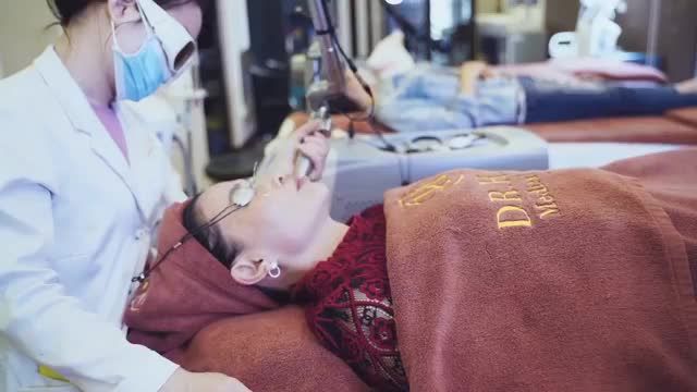 Tìm lại "làn da thanh xuân" - tự tin, rạng ngời đón Tết với công nghệ Trẻ hóa da Laser Spectra!