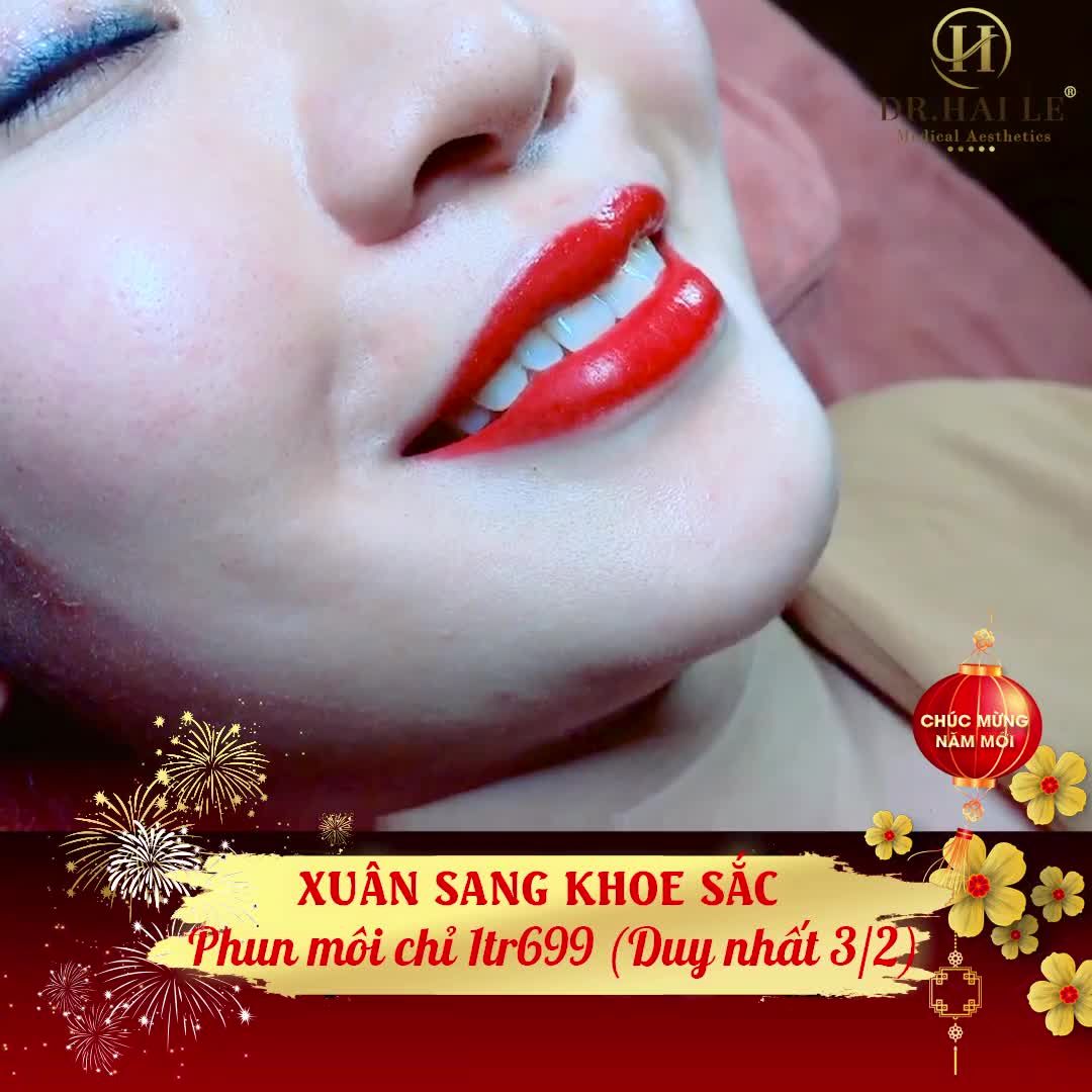 Cận cảnh sự quyến rũ của PHUN MÔI PHỦ BÓNG COLLAGEN
