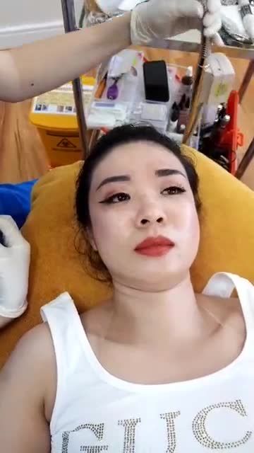 KHÁCH HÀNG PHUN CHÂN MÀY OMBRE