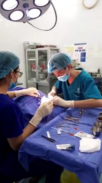 Kết quả ca nâng mũi surgiform số 3 trong buổi sáng hôm nay  Mời các bạn cùng xem kết quả của bác sĩ và ekip ạ