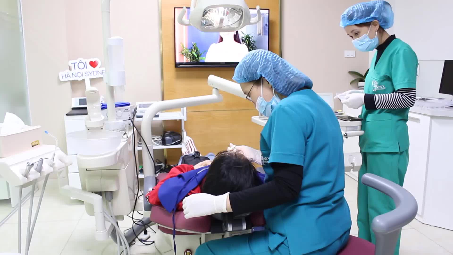 Case gắn mắc cài kim loại cho bệnh nhân T. H. Y - 30 tuổi ở Mỹ Đình - Hà Nội