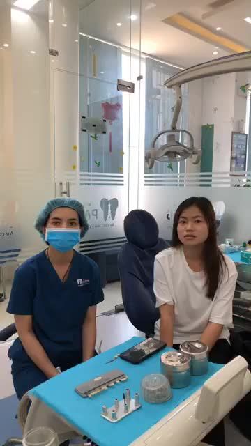 RĂNG TRẮNG SÁNG - NỤ CƯỜI TỎA NẮNG - PARIS CỘNG HÒA