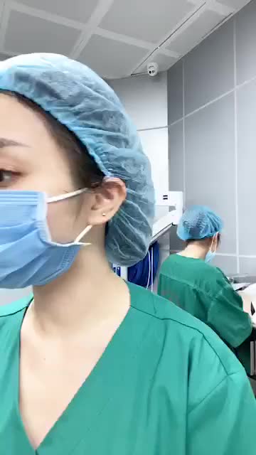 Hè sắp đến rồi - Hút mỡ thôi chị em ơi