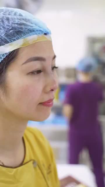 Không tin vào mắt mình sau nâng mũi DEMI 5D đẹp vô cùng tự nhiên