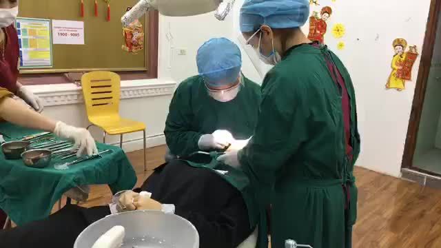 Điều trị cười hở lợi cho bạn Diệu Mỹ tại Nha Khoa Thùy Anh.