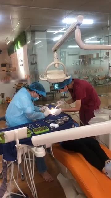 KHÔNG KHÍ LÀM VIỆC NGÀY CUỐI TUẦN