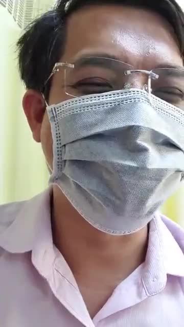 Nâng ngực nội soi chân không