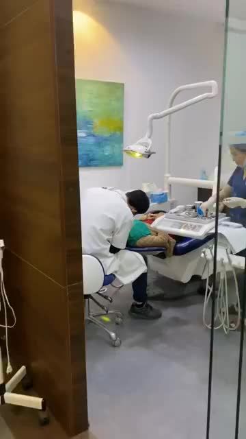 Ca gắn "mắc cài pha lê" cho khách hàng đến từ Hải Dương tại Shinbi Dental