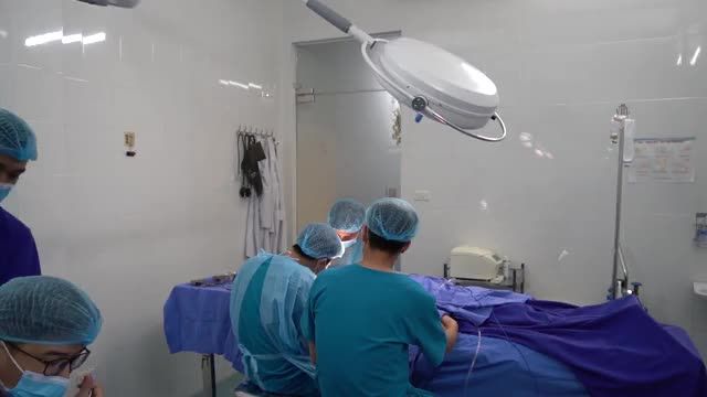 Ca nâng mũi thứ 8 của Bác sĩ và ekip trong buổi chiều hôm nay ! Mời cả nhà cùng đón xem kết quả nhé !