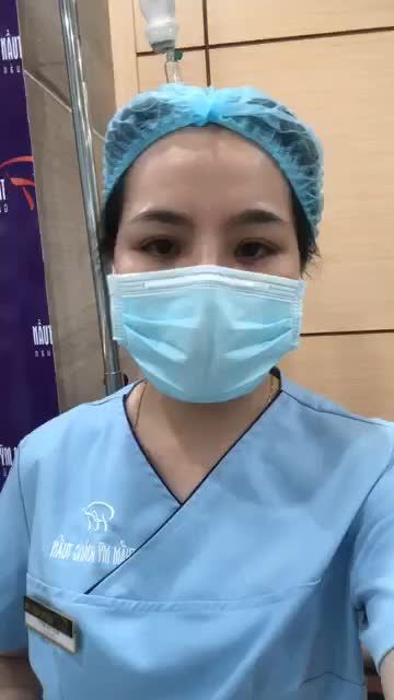 Quá trình loại bớt tuyến mồ hôi , mùi hôi khó chịu sau 30 phút phẫu thuật . Mời mọi người cùng theo dõi