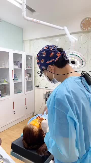 Mũi đã nâng tại nơi khác nhưng bị viêm và tổn thương khá nhiều