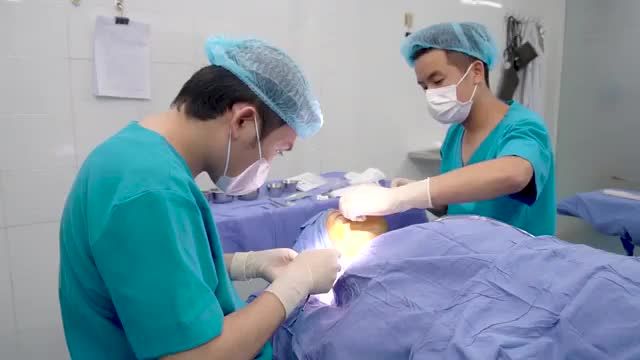 CA NÂNG MŨI CUỐI CÙNG CỦA BÁC SĨ VÀ EKIP TRƯỚC KỲ NGHỈ TẾT PART 2