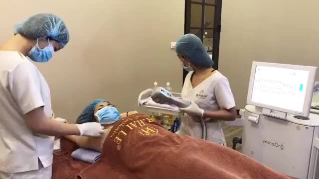 Điều trị tăng tiết mồ hôi vô cùng đơn giản với công nghệ MiraDry - không hút chích - không cắt bỏ hạch giao cảm - không đau.