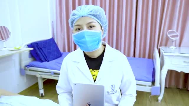 Bất ngờ với kết quả nâng cấp Combo Mũi - Mí đẹp hơn cả mong đợi của chính Dr Vũ Quang thực hiện cho chị khách hàng hôm nay.