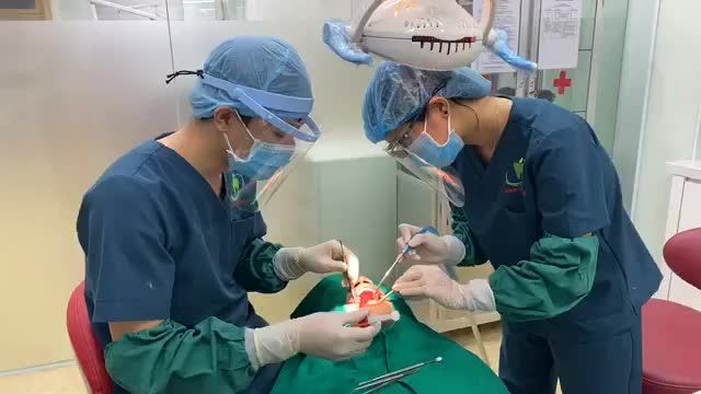 Nhổ răng khôn mọc ngang, ngầm cho bạn Toàn tại cơ sở Hà Nội