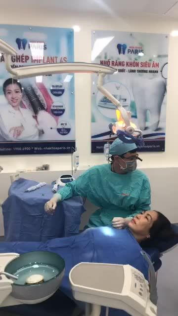 Ca cắm 3 trụ IMP cho khách hàng cô Lâm Thị Thu Ngân tại Nha Khoa Paris chi nhánh 87 Nguyễn Thái Học.