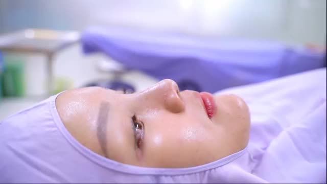 Nâng mũi có đau không? Review từ chính người trong cuộc.