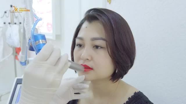 "BIẾN HÌNH" XINH ĐẸP CHỈ SAU 45 PHÚT PHUN MÔI MIRACLE