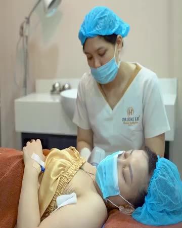 Cùng xem quy trình điều trị tăng tiết mồ hôi vùng nách tại Dr.Hải Lê