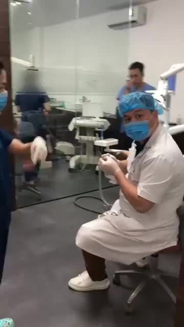 Case cắm 2 vít Implant hàm dưới tại Shinbi, thực hiện bởi bác sĩ Hổ - 12 năm kinh nghiệm trong lĩnh vực trồng răng Implant