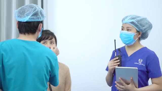Bác sĩ Vũ Quang trực tiếp tái khám cho NHÂN VIÊN CŨ sau 10 ngày nâng mũi