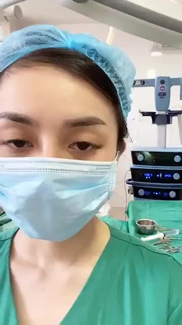 Không còn tự ti với tình trạng mồ hôi nách sau 30 phút thực hiện. Cùng theo dõi quá trình bác sĩ thực hiện nhé!